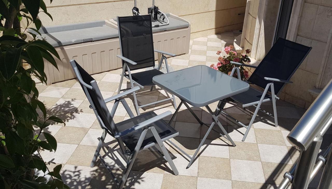 Renovated Lovely Apartment Near Airport & Sea Pórto Ráfti 外观 照片