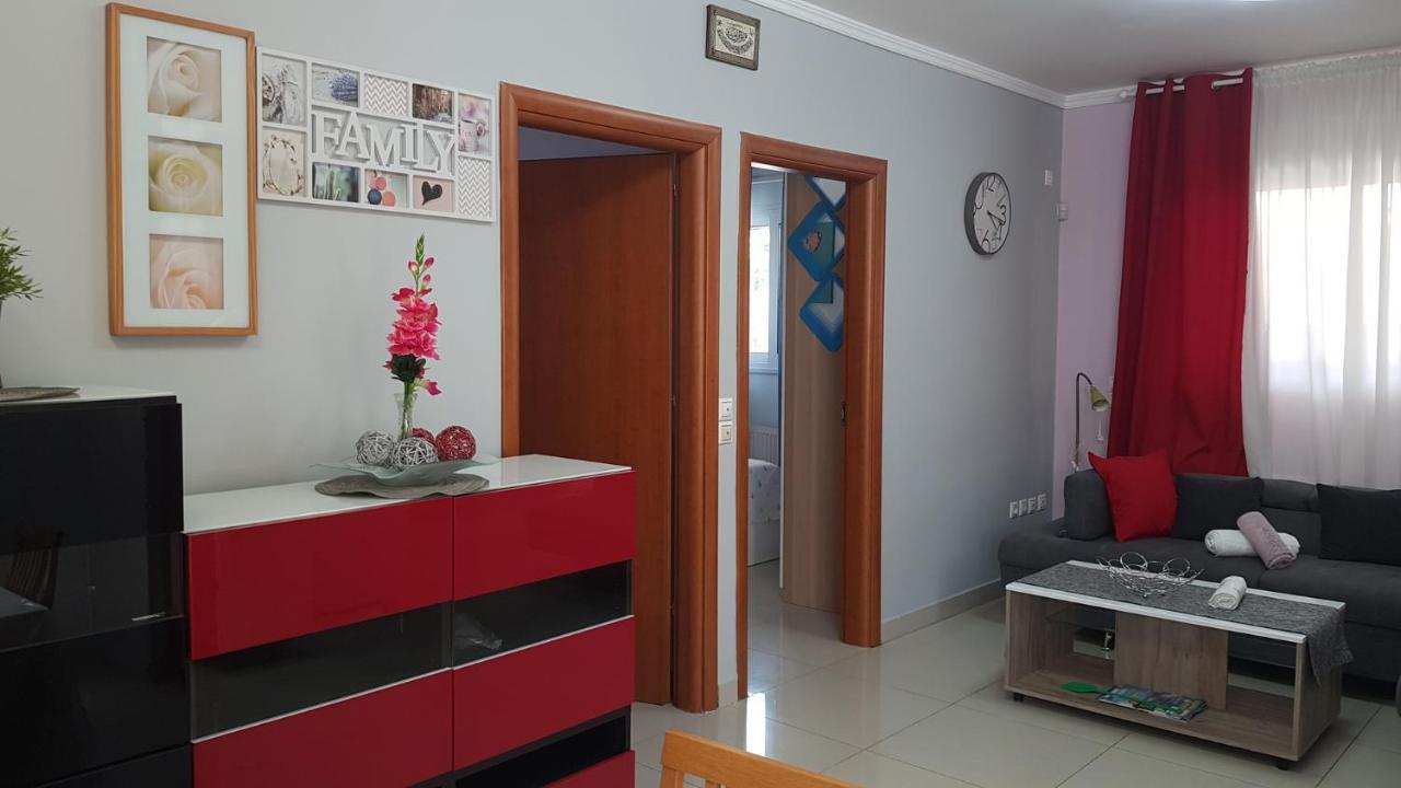 Renovated Lovely Apartment Near Airport & Sea Pórto Ráfti 外观 照片