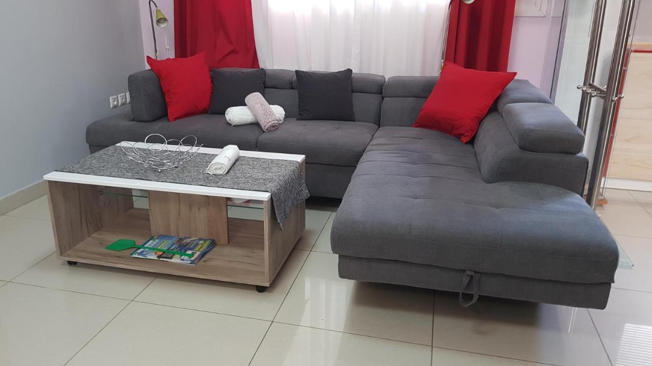 Renovated Lovely Apartment Near Airport & Sea Pórto Ráfti 外观 照片